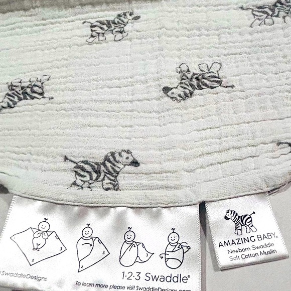 COPY - Amazing Baby Muslin Cotton Swaddle Blanket. 100% cool, cotton Muslin . - Picture 2 of 5